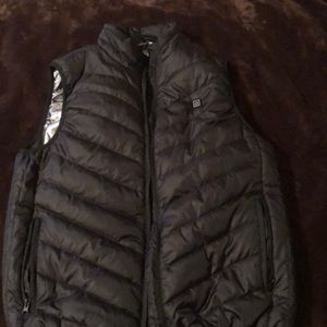 Chargeable heated vest